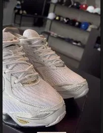 Mizuno Pro 6 branco